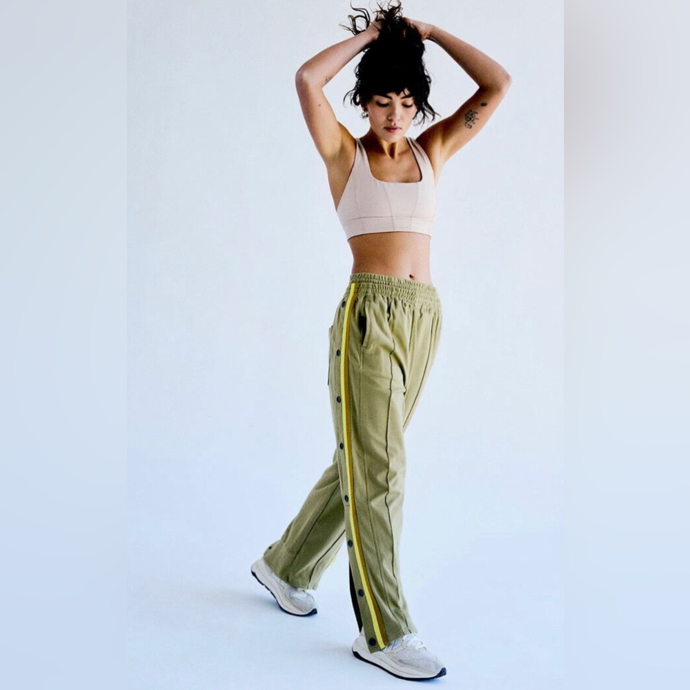 11. NWOT Free People Movement Baby Got Track Sweatpants - Picture 3 of 3